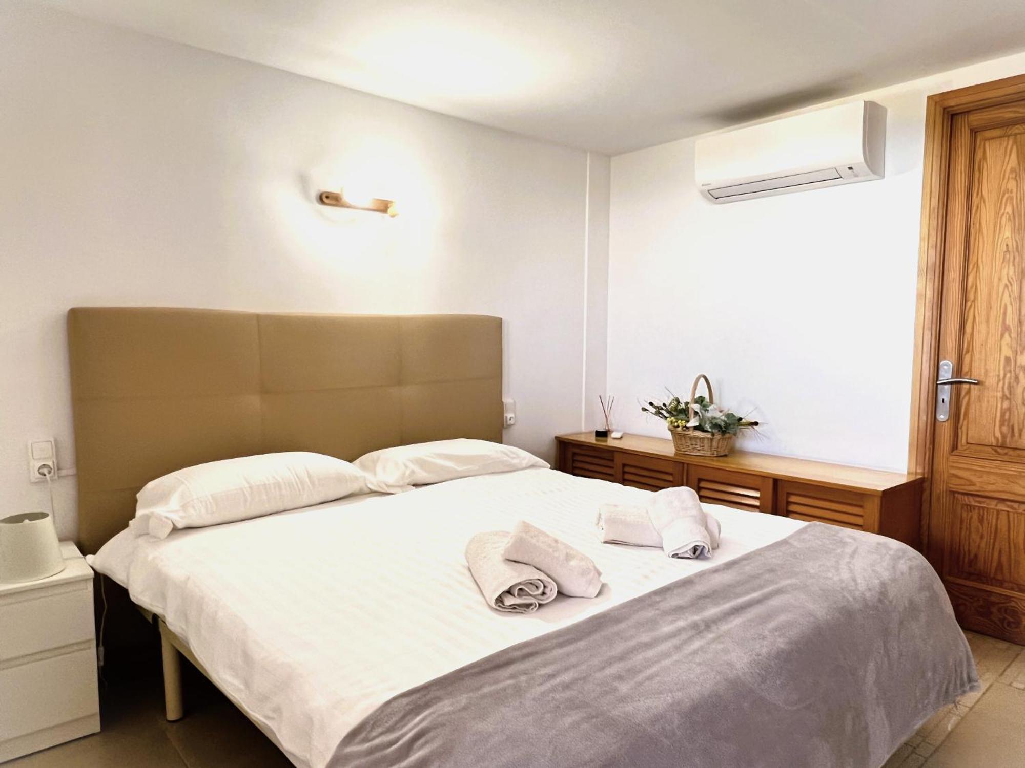 Apartamento Playa De Los Pinos Alcúdia Extérieur photo